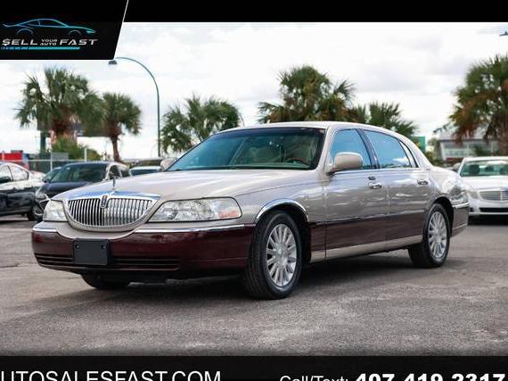 LINCOLN TOWN CAR 2003 1LNHM82W73Y697546 image LINCOLN TOWN CAR 2003 1LNHM82W73Y697546 image